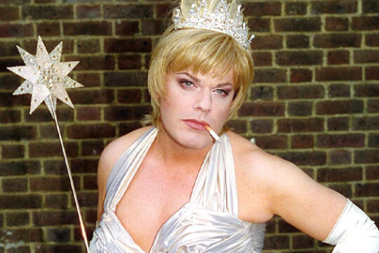 Eddie Izzard: Dress to Kill